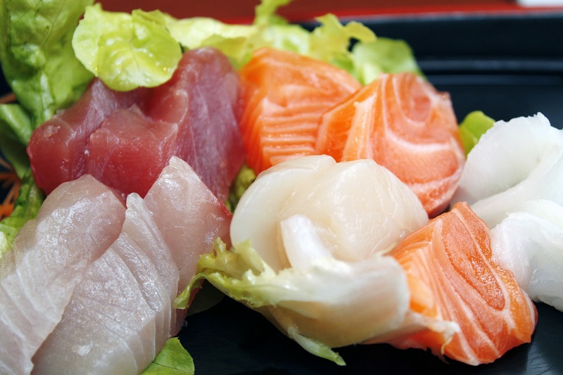 sushi-373585_1920.jpg
