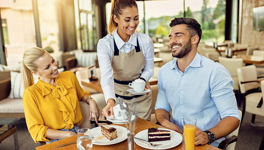 Как рестораны делают сервис теплее вместе со «СберЧаевые»